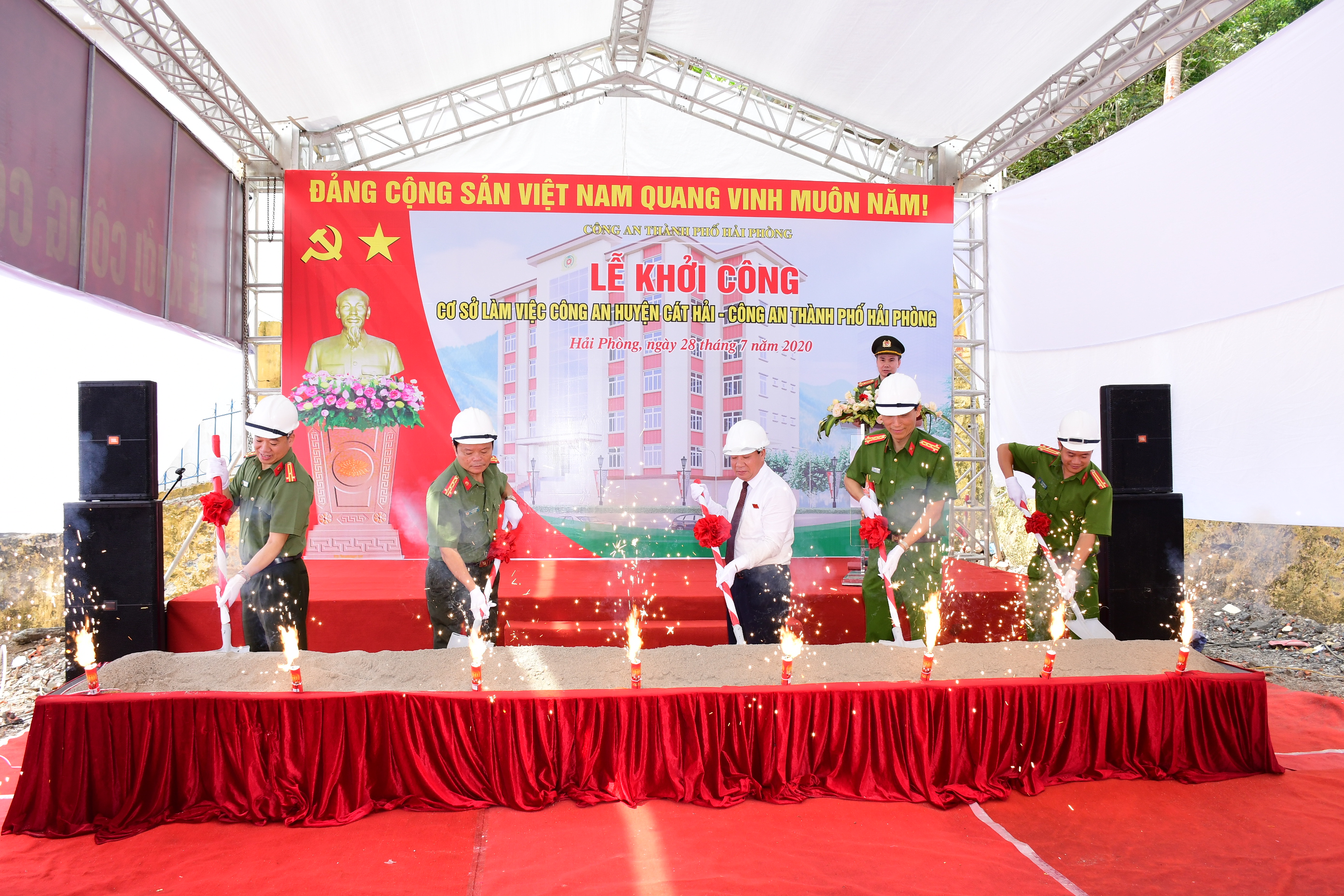 Khởi công Dự án xây dựng trụ sở làm việc Công an huyện  Cát Hải